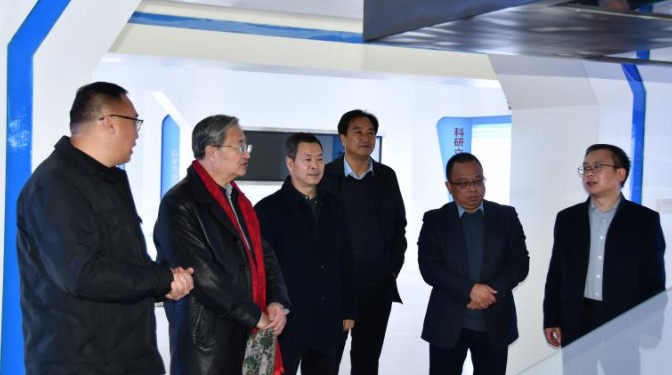 原甘肅省人大常委會教科文衛(wèi)工作委員會主任范鵬一行調(diào)研甘肅建科院